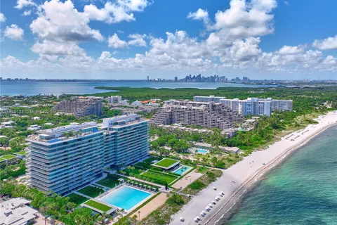 360 Ocean Dr # 902S, Key Biscayne FL 33149