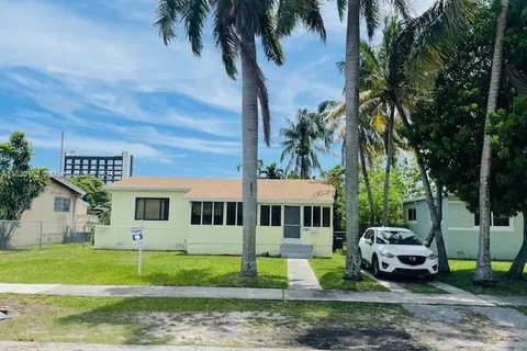 580 NE 170th St, North Miami Beach FL 33162