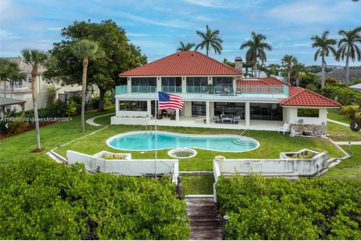 1635 Lands End Rd, Manalapan FL 33462