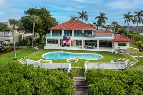 1635 Lands End Rd, Manalapan FL 33462