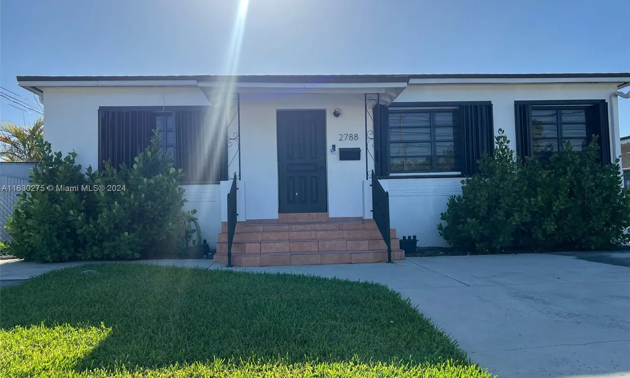 2788 SW 33rd Ct # B, Miami FL 33133
