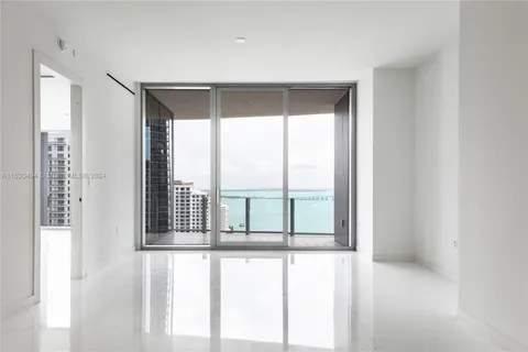 300 Biscayne Blvd Way # 2105, Miami FL 33131