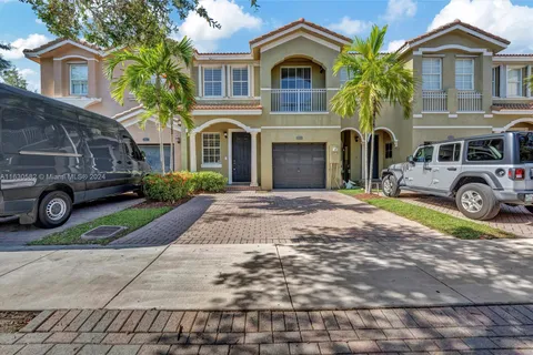 2515 SE 14th Ct, Homestead FL 33035