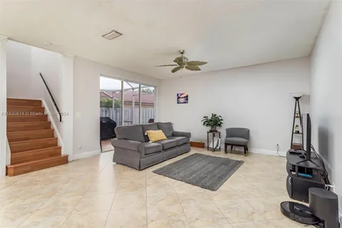 17946 SW 10 Ln # 17946, Pembroke Pines FL 33029