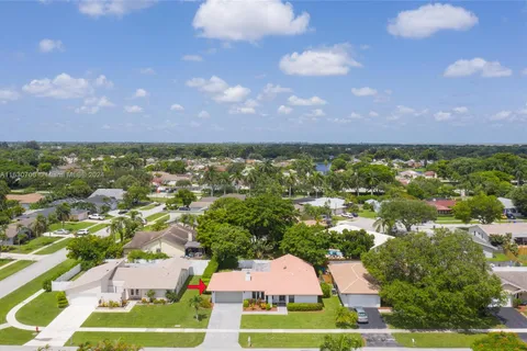 21553 Chipmunk Ln, Boca Raton FL 33428