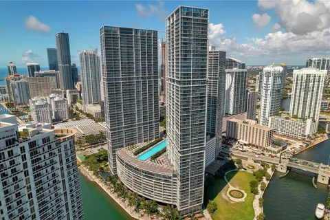 475 Brickell Ave # 4211, Miami FL 33131