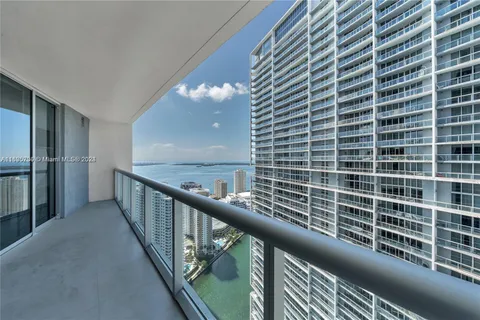 475 Brickell Ave # 4211, Miami FL 33131