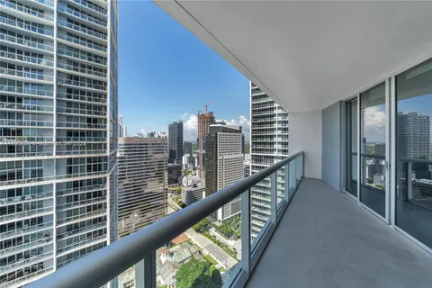 475 Brickell Ave # 4211, Miami FL 33131