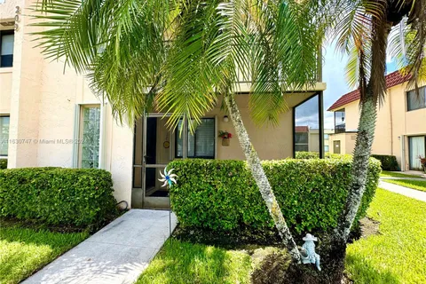 16461 Blatt Blvd # 104, Weston FL 33326