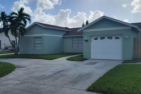 15632 SW 142nd Ct, Miami FL 33177