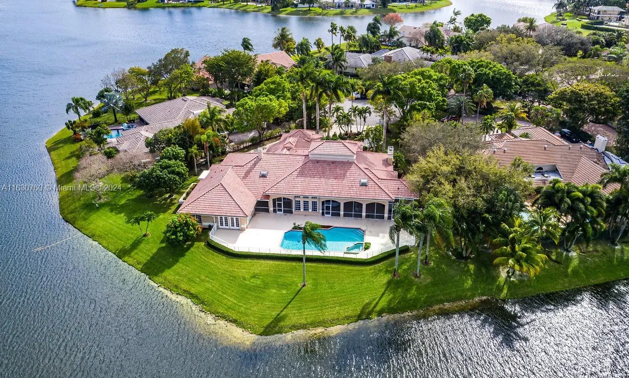 7701 Salem Ln, Parkland FL 33067