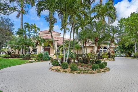 7701 Salem Ln, Parkland FL 33067