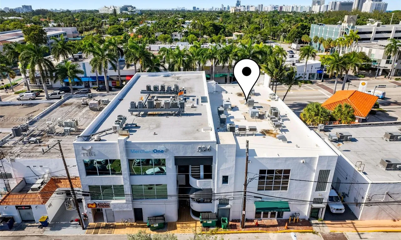 514 W 41st St, Miami Beach FL 33140