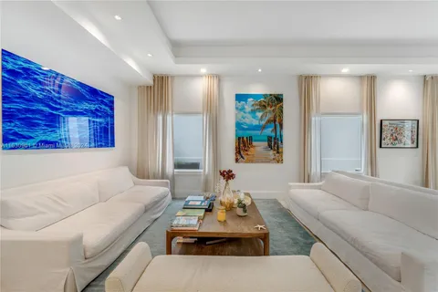 16 Turtle Walk, Key Biscayne FL 33149