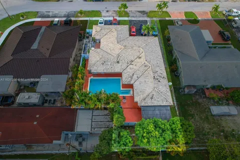324 E 34th St, Hialeah FL 33013