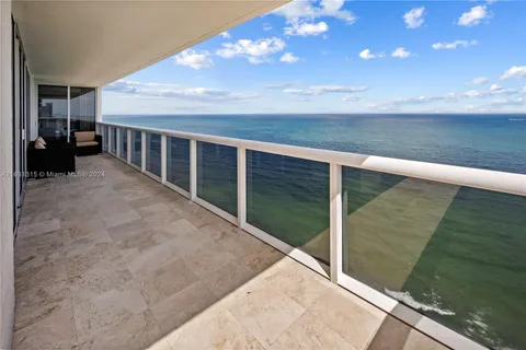 1830 S Ocean Dr # 2202, Hallandale Beach FL 33009