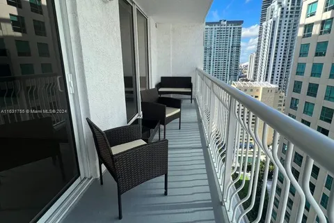 1200 Brickell Bay Dr # 3404, Miami FL 33131