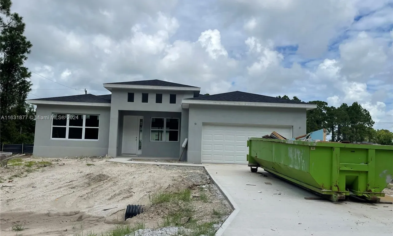 683 Flynn Rd SE, Palm Bay FL 32909