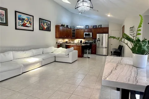 9568 Boca Gardens Pkwy # D, Boca Raton FL 33496