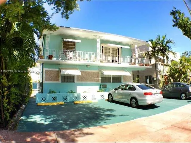 945 Meridian Ave # 11, Miami Beach FL 33139