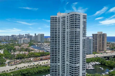 3530 Mystic Pointe Dr # 3108, Aventura FL 33180