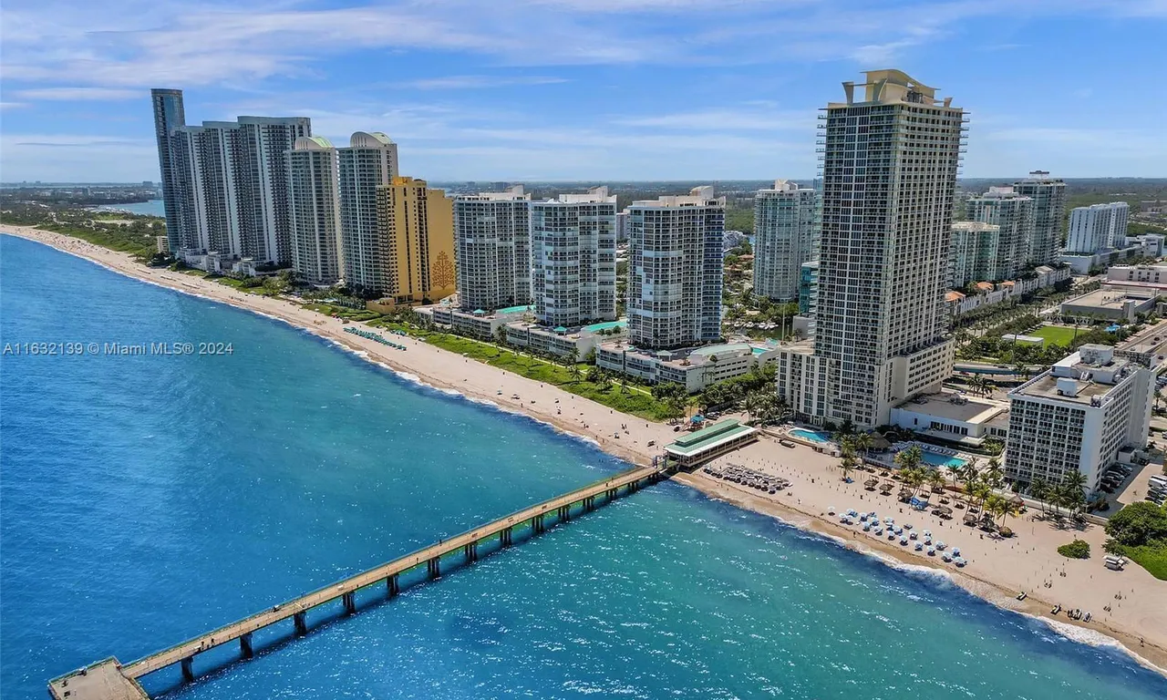 16699 Collins Ave, Sunny Isles Beach FL 33160