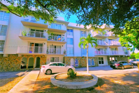 1220 71st St # 44, Miami Beach FL 33141