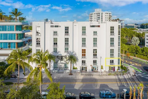 1701 SUNSET HARBOUR DR # 201, Miami Beach FL 33139-1473