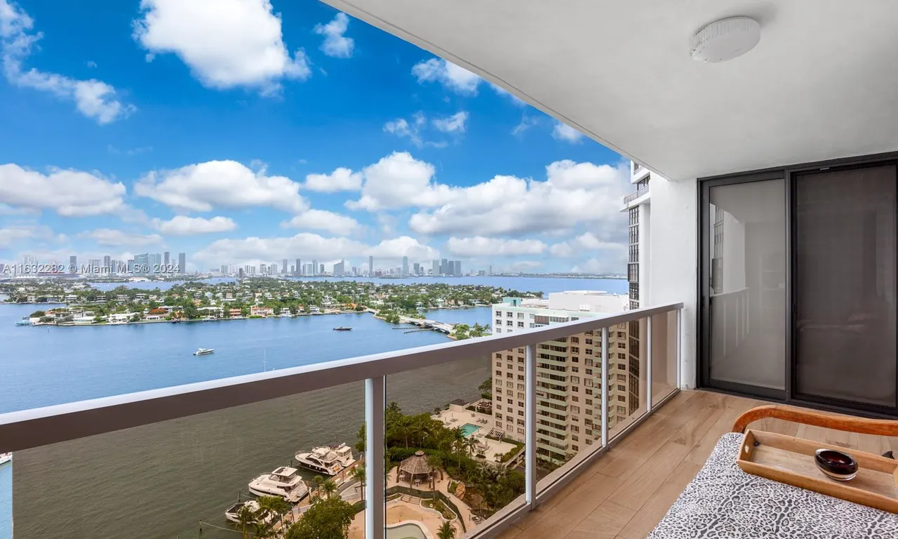 9 Island Ave # 2105, Miami Beach FL 33139