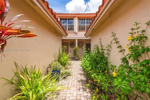 10836 Cypress Glen Dr, Coral Springs FL 33071