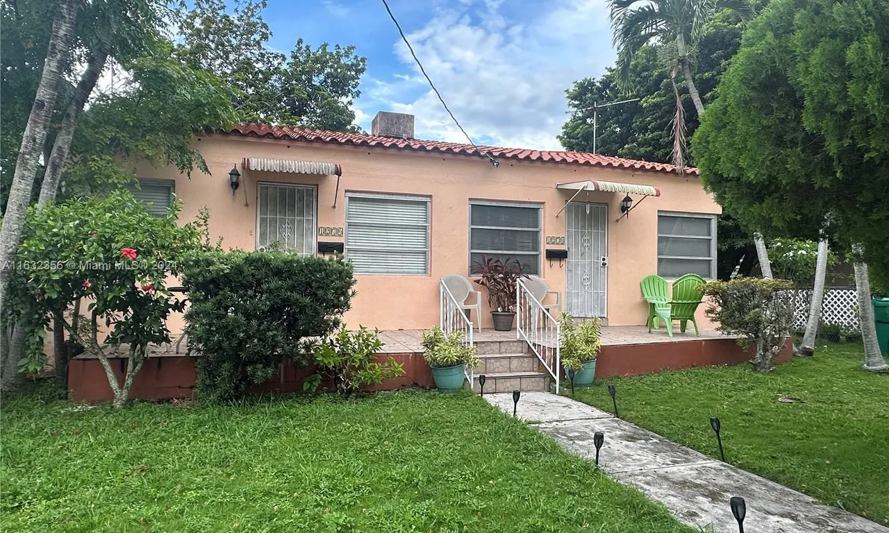 1270 SW 23rd St, Miami FL 33145