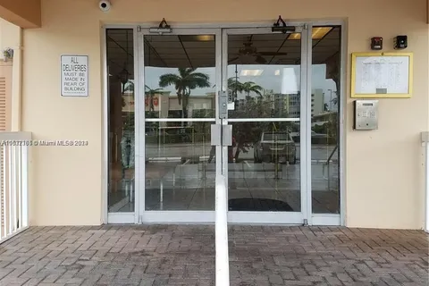 2200 E Hallandale Beach Blvd # 108, Hallandale Beach FL 33009