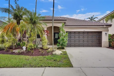 760 Tulip Cir, Weston FL 33327