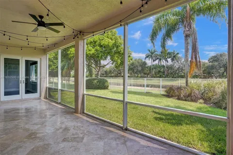 760 Tulip Cir, Weston FL 33327