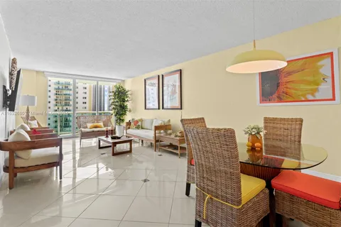 19390 Collins Ave # 1106, Sunny Isles Beach FL 33160