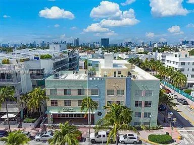 1460 Ocean Dr # 208, Miami Beach FL 33139