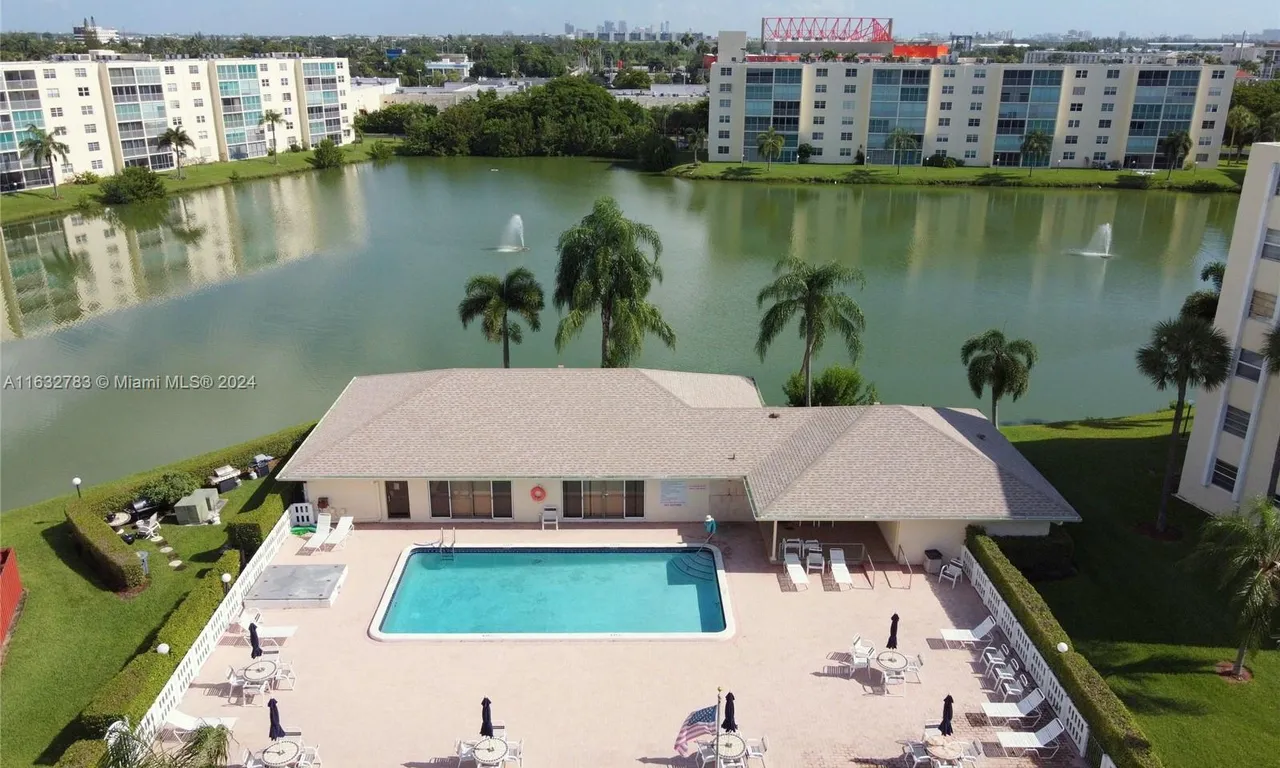131 SE 3rd Ave # 506, Dania Beach FL 33004