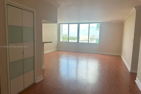 1000 West # 1005, Miami Beach FL 33139