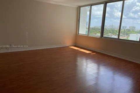 1000 West # 1005, Miami Beach FL 33139