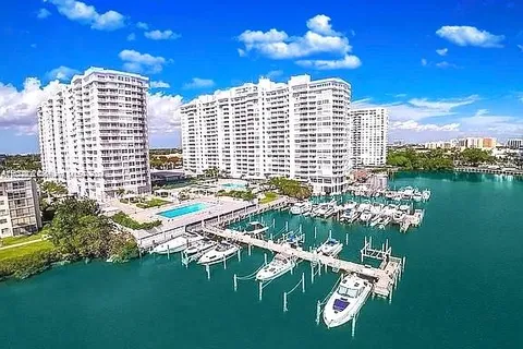 18081 Biscayne Blvd # 505N, Aventura FL 33160