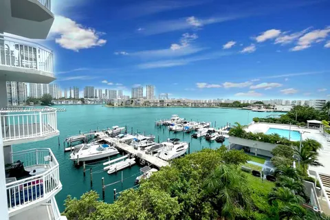 18081 Biscayne Blvd # 505N, Aventura FL 33160