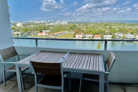 5161 Collins Ave # 1718, Miami Beach FL 33140