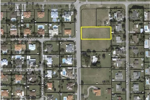 32020 SW 202 Ave, Homestead FL 33030