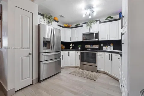 4971 NW 179th St, Miami Gardens FL 33055