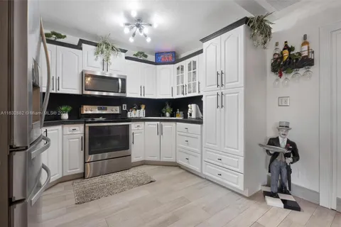 4971 NW 179th St, Miami Gardens FL 33055