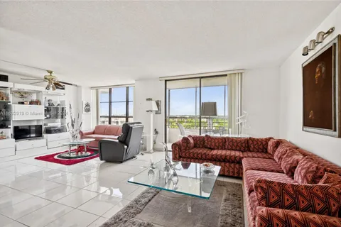 600 Three Islands Blvd # 602, Hallandale Beach FL 33009