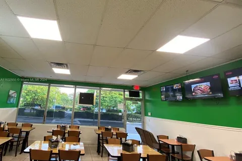 Restaurant Latino, Pembroke Pines FL 33024