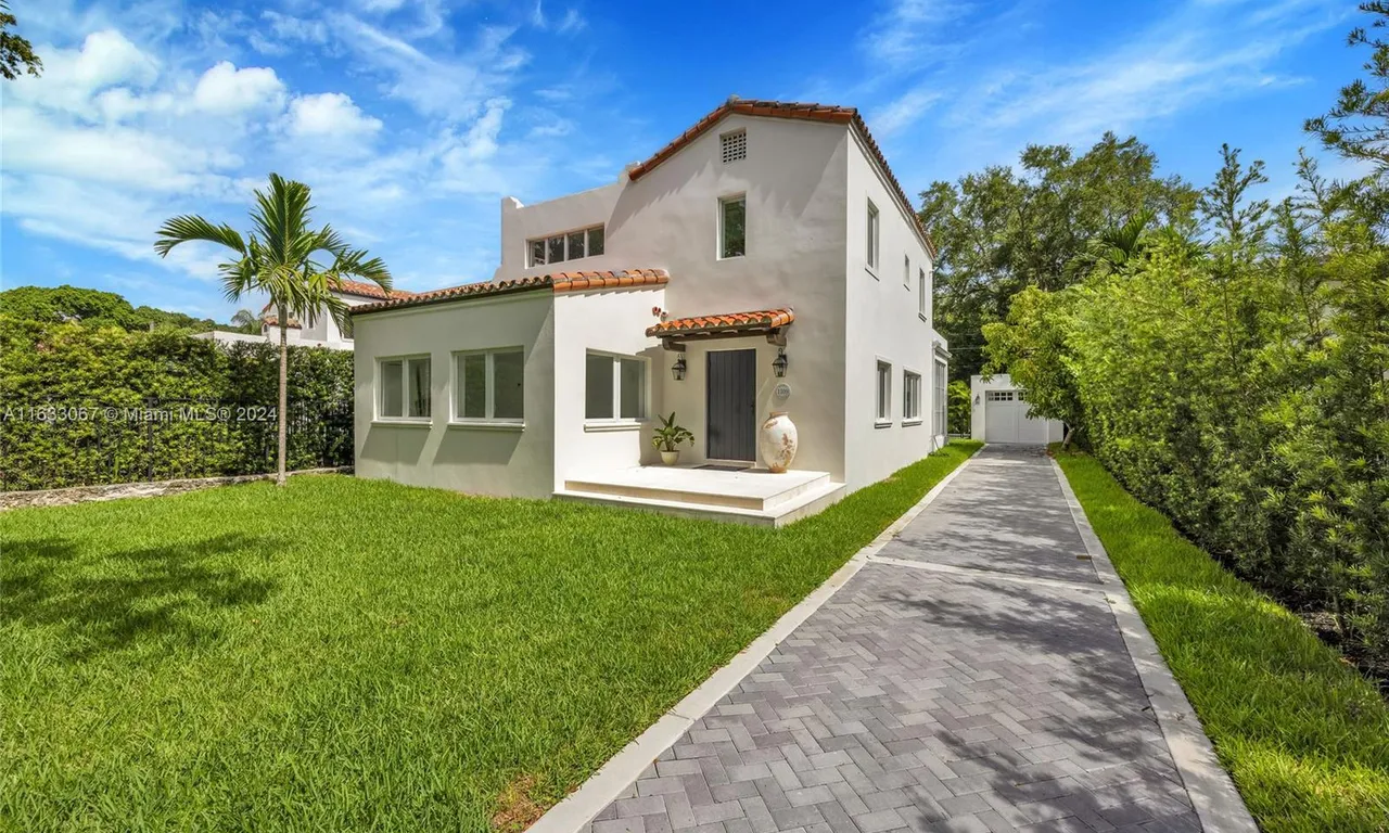 1109 Asturia Ave, Coral Gables FL 33134