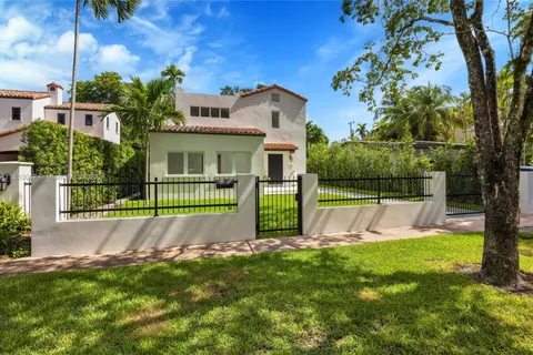 1109 Asturia Ave, Coral Gables FL 33134