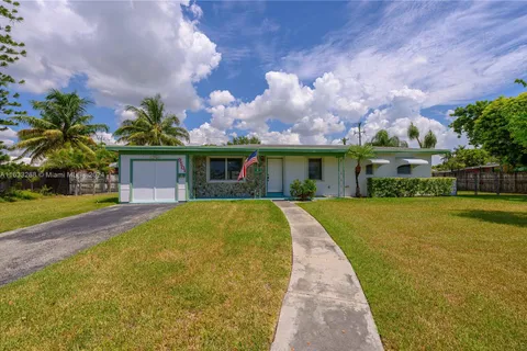 9501 SW 181st Ter, Palmetto Bay FL 33157